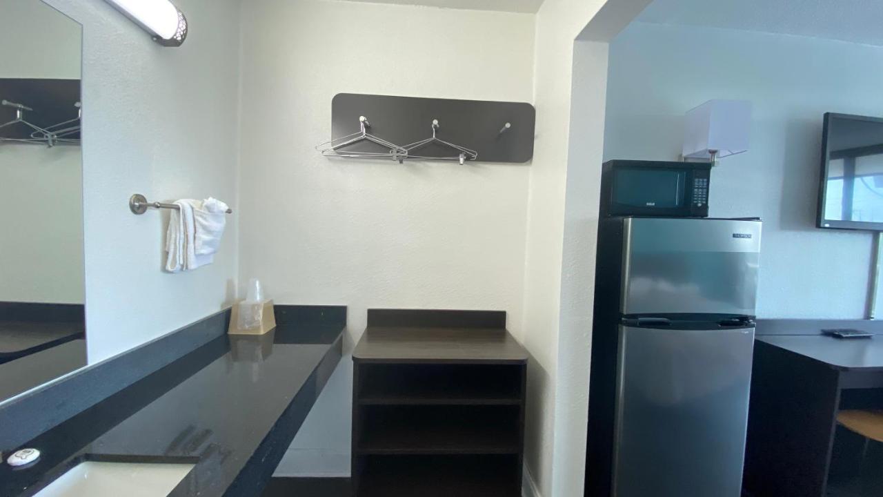 Motel 6 Wilmington, Nc - Market Street المظهر الخارجي الصورة