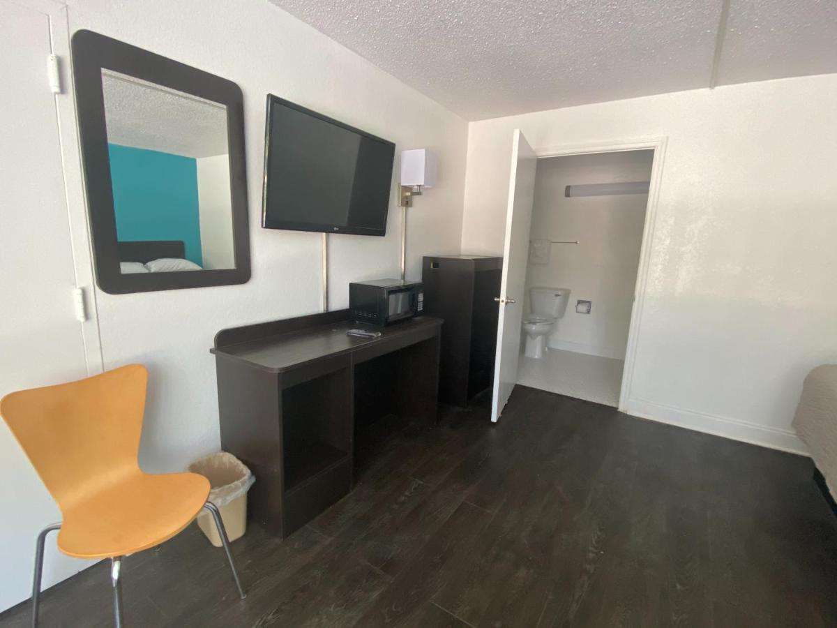 Motel 6 Wilmington, Nc - Market Street المظهر الخارجي الصورة